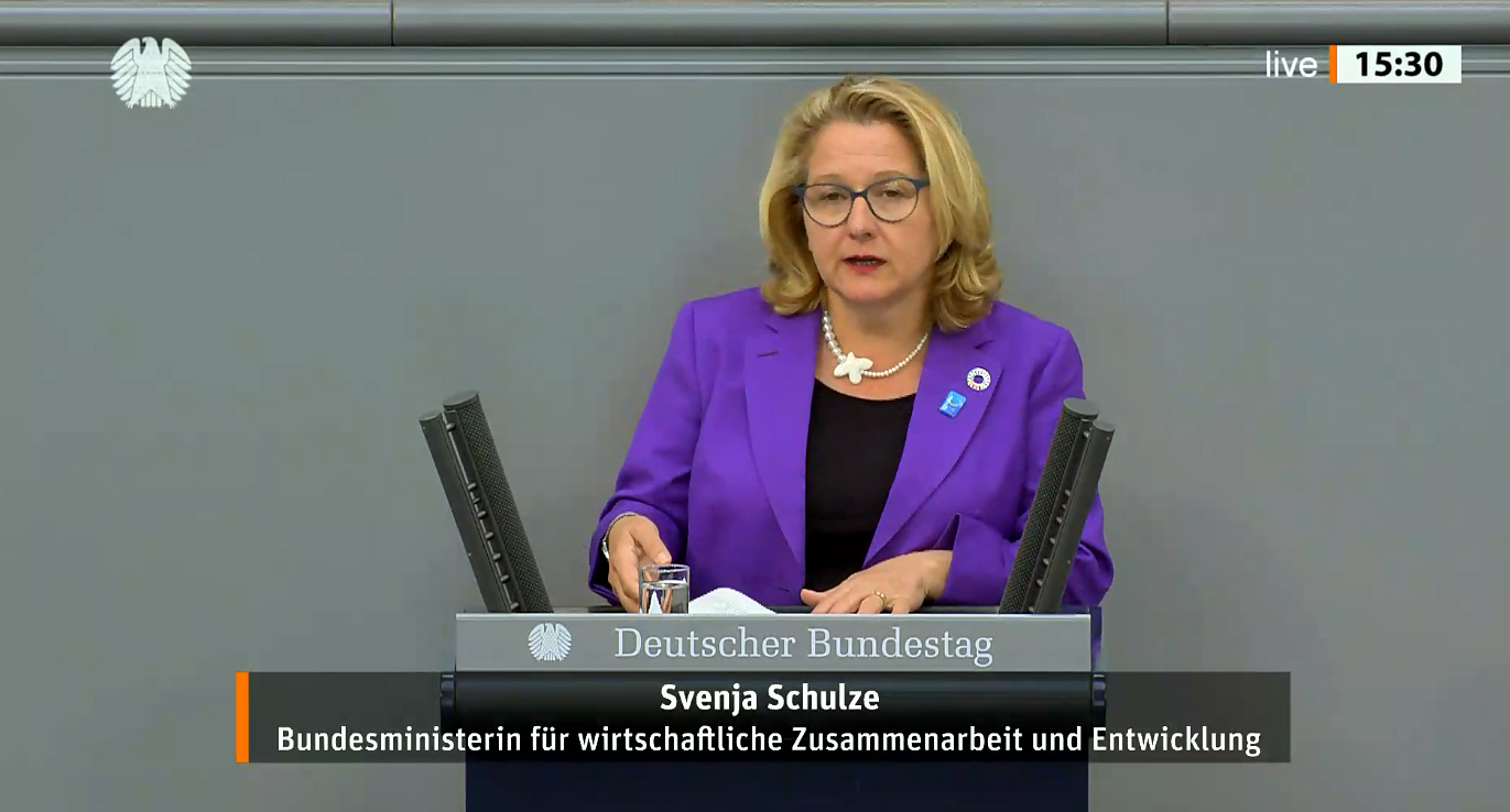 Standbild aus dem Video der Bundestagsrede von Bundesministerin Svenja Schulze am 12. Juni 2024 in Berlin