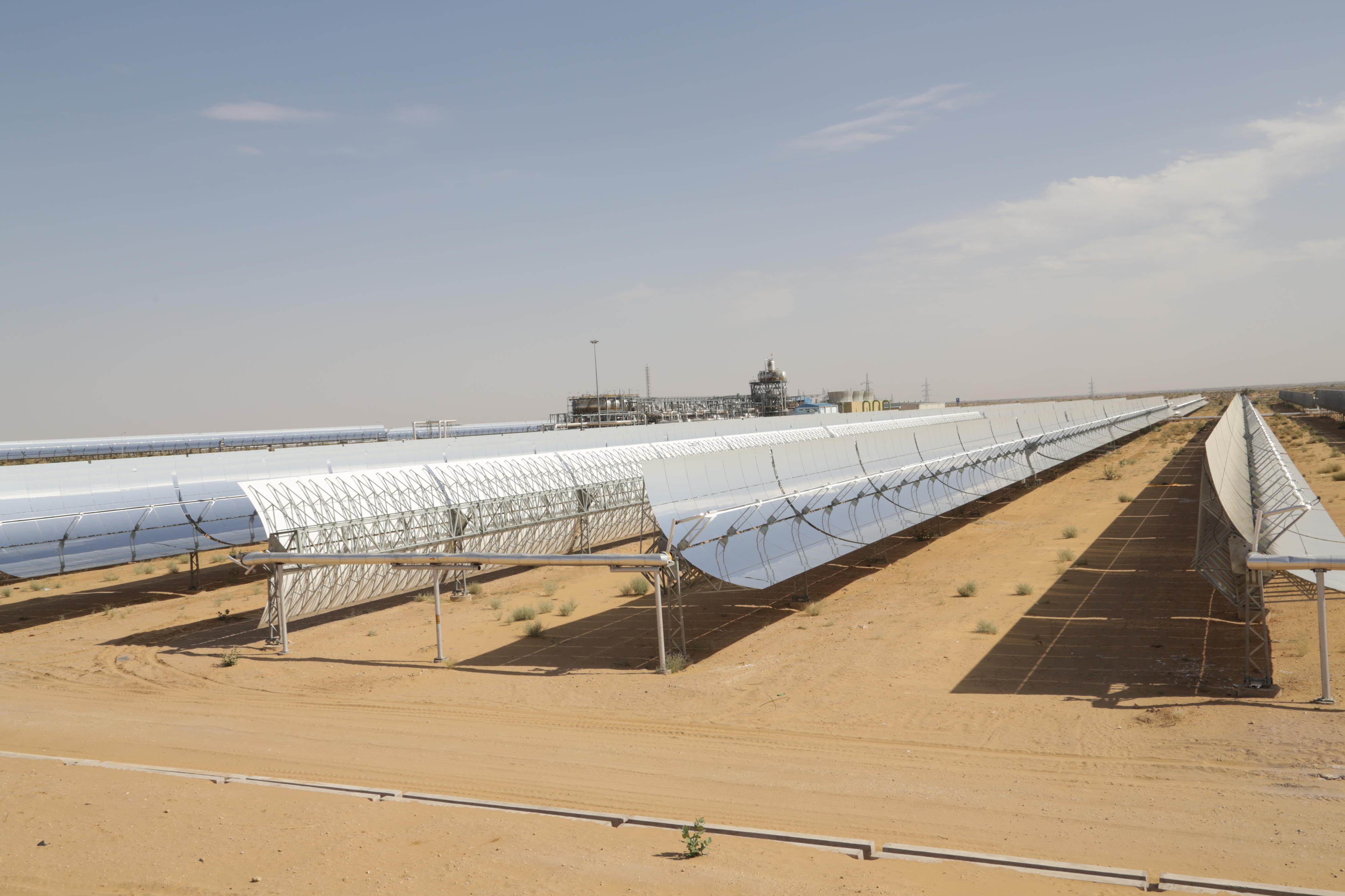 Solar power plant in the desert in the Indian state of Rajasthan