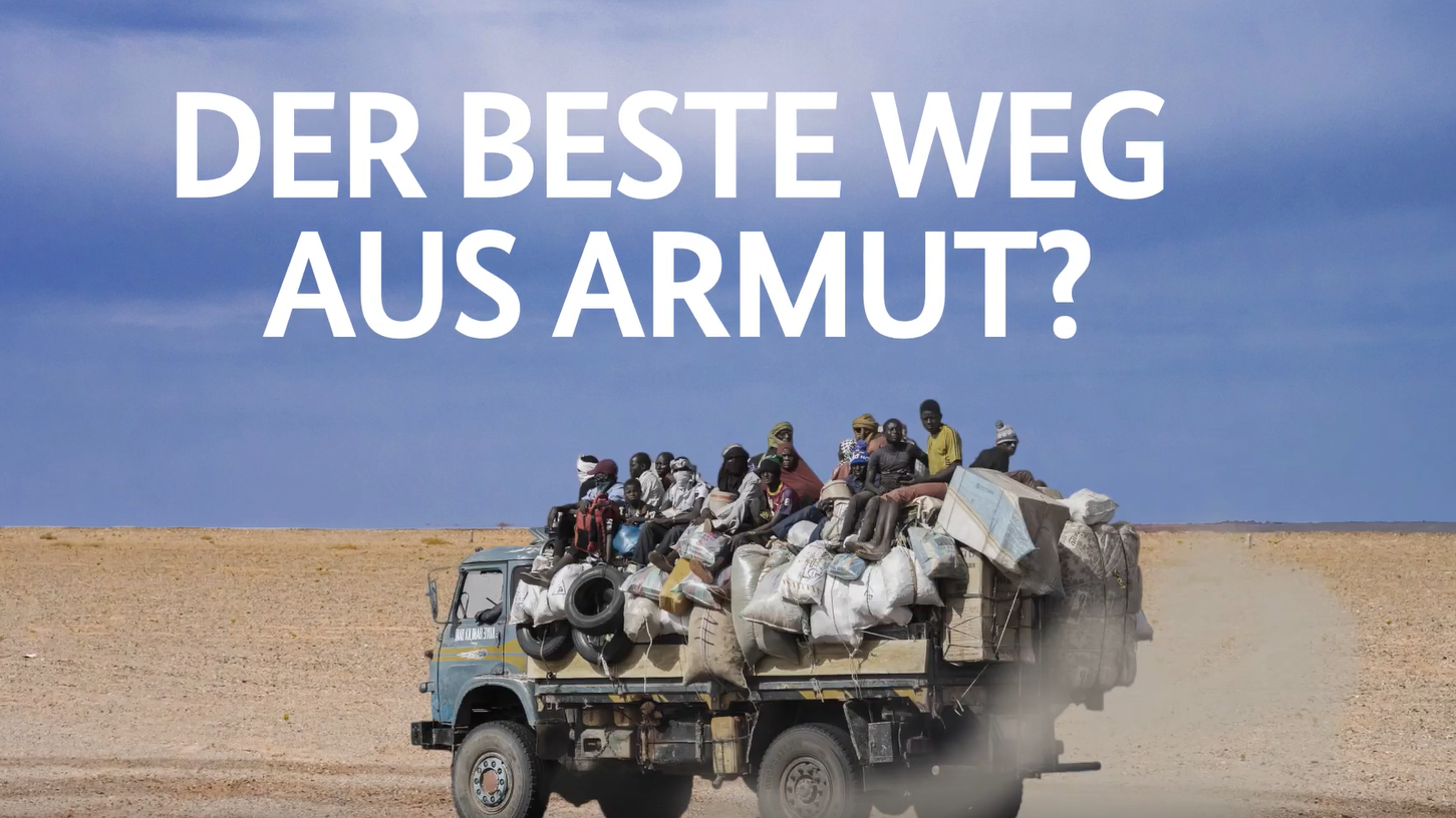 Standbild aus dem BMZ-Video "Der beste Weg aus der Armut? Der tägliche Weg in die Schule!"